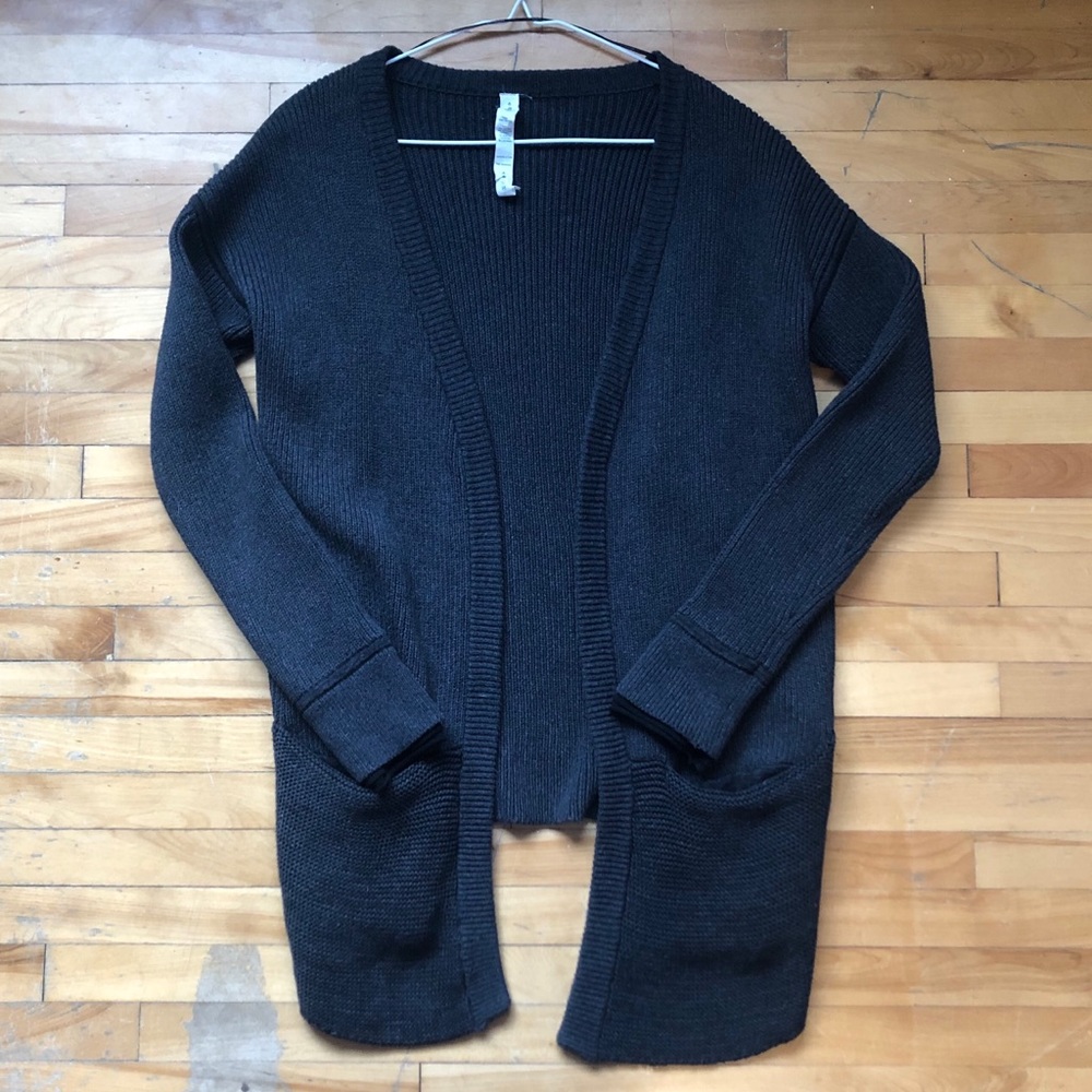 LULULEMON CARDIGAN